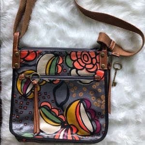 Fossil floral satchel